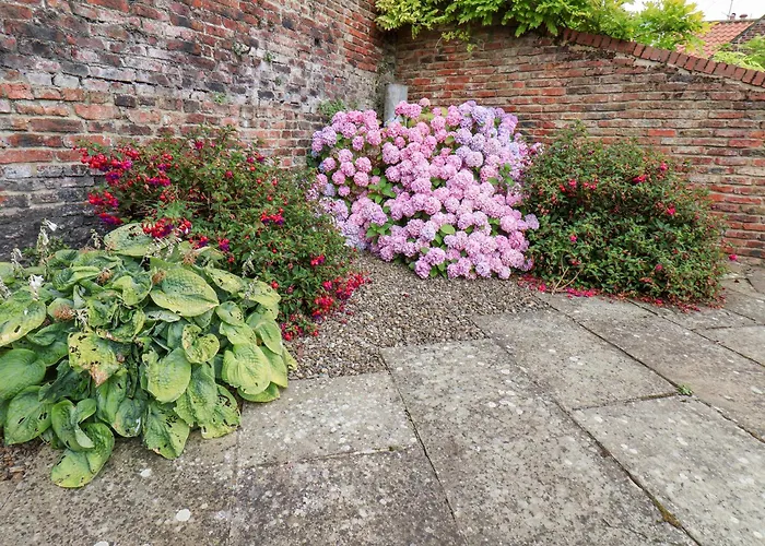 River Forge * Whitby